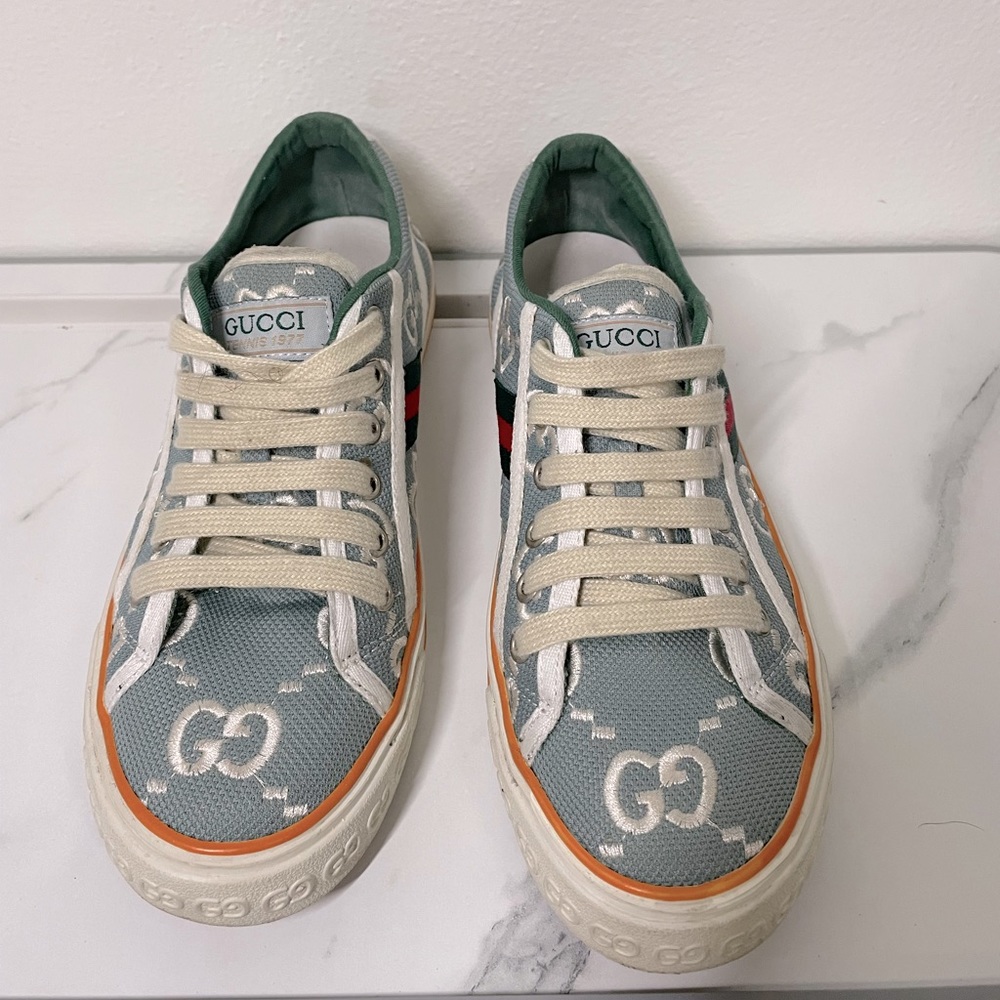 GUCCI light blue GG
Canvas TENNIS 1977
Low Top Sneakers